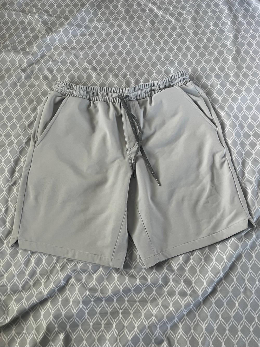 Puma Men's Light Gray Athletic Drawstring Shorts